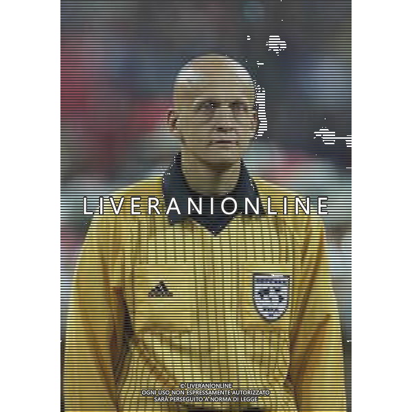 09-10-1999 MONACO DI BAVIERA QUALIFICAZIONI AI MONDIALI DI CALCIO GERMANIA TURCHIA NELLA FOTO ARBITRO PIERLUIGI COLLINA AG ALDO LIVERANI SAS