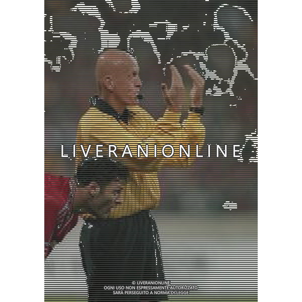 09-10-1999 MONACO DI BAVIERA QUALIFICAZIONI AI MONDIALI DI CALCIO GERMANIA TURCHIA NELLA FOTO ARBITRO PIERLUIGI COLLINA AG ALDO LIVERANI SAS