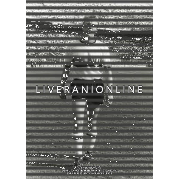 RETROSPETTIVA CARLO TAGNIN CALCIATORE NELLA FOTO CARLO TAGNIN CON LA MAGLIA DELL\'INTER NEL 1964 AG ALDO LIVERANI SAS