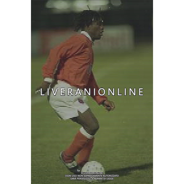 30-04-1997 SAN MARINO- QUALIFICAZIONE PER IL CAMPIONATO MONDIALI FRANCIA 1998-SAN MARINO OLANDA NELLA FOTO CLARENCE SEEDORF AG ALDO LIVERANI SAS