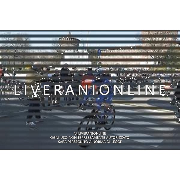 23-03-2019 Milano - Sanremo; 2019, Deceunick - Quickstep; Alaphilippe, Julian; Milano Castello Sforzesco; ©SIROTTI / AGENZIA ALDO LIVERANI SAS