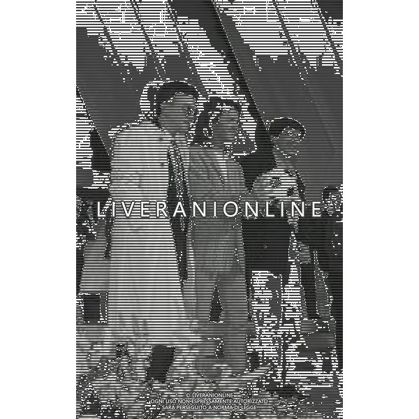 1987 FESTIVAL DI SANREMO NELLA FOTO UMBERTO TOZZI CON GIANNI MORANDI E ENRICO RUGGERI AG ALDO LIVERANI SAS