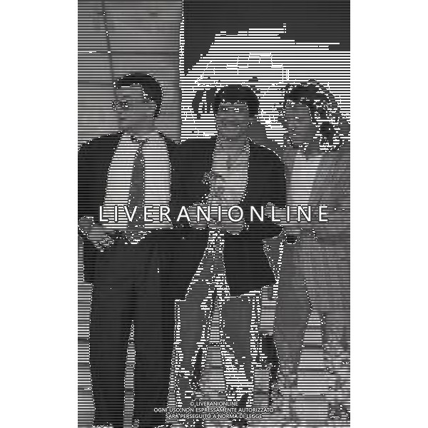 1987 FESTIVAL DI SANREMO NELLA FOTO UMBERTO TOZZI CON GIANNI MORANDI E ENRICO RUGGERI AG ALDO LIVERANI SAS