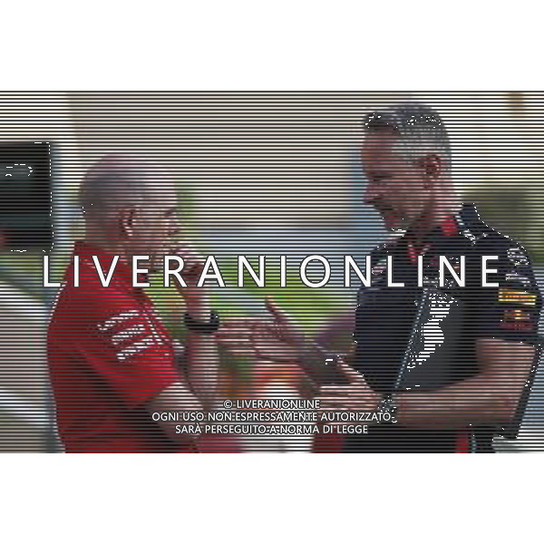 (L to R): Jock Clear (GBR) Ferrari Engineering Director with Jonathan Wheatley (GBR) Red Bull Racing Team Manager. 28.03.2019. Formula 1 World Championship, Rd 2, Bahrain Grand Prix, Sakhir, Bahrain, Preparation Day. AG ALDO LIVERANISAS-ONLY ITALY