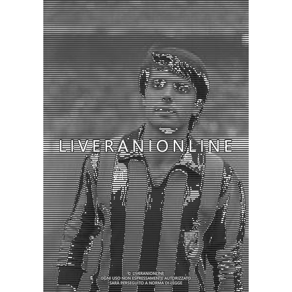 RETROSPETTIVA CLAUDIO AMBU CALCIATORE NELLA FOTO CLAUDIO AMBU CON LA MAGLIA DELL\'INTER AG ALDO LIVERANI SAS