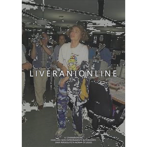 01-09-1997 MILANO REDAZIONE DELLA GAZZETTA DELLO SPORT IN VIA SOLFERINO 28 VISITA DEL CAMPIONE DI MOTOCICLISMO VALENTINO ROSSI NELLA FOTO VALENTINO ROSSI AG ALDO LIVERANI SAS