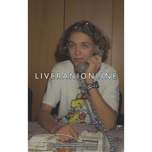 01-09-1997 MILANO REDAZIONE DELLA GAZZETTA DELLO SPORT IN VIA SOLFERINO 28 VISITA DEL CAMPIONE DI MOTOCICLISMO VALENTINO ROSSI NELLA FOTO VALENTINO ROSSI AG ALDO LIVERANI SAS