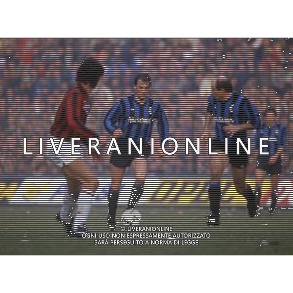 1985-1986 RETROSPETTIVA MARCO TARDELLI CALCIATORE NELLA FOTO MARCO TARDELLI CON LA MAGLIA DELL\'INTER AG ALDO LIVERANI SAS