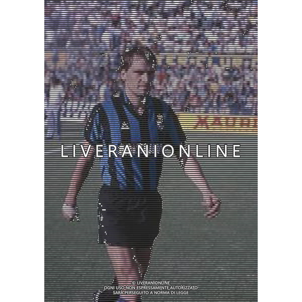 1985-1986 RETROSPETTIVA MARCO TARDELLI CALCIATORE NELLA FOTO MARCO TARDELLI CON LA MAGLIA DELL\'INTER AG ALDO LIVERANI SAS