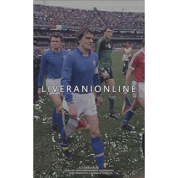 RETROSPETTIVA MARCO TARDELLI CALCIATORE NELLA FOTO MARCO TARDELLI CON LA MAGLIA DELLA NAZIONALE ITALIANA AG ALDO LIVERANI SAS 