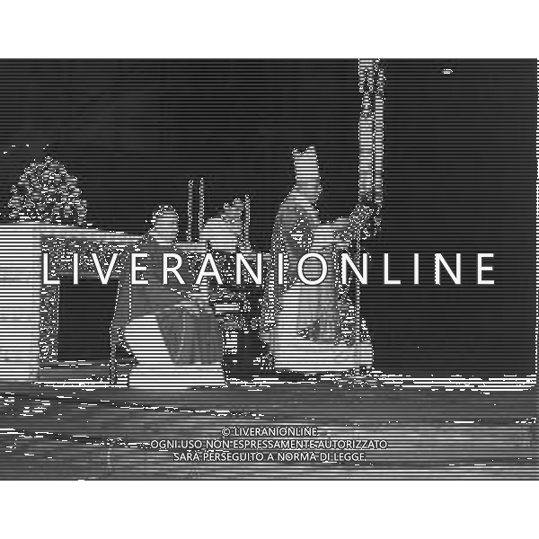 GIOVANNI UMBERTO COLOMBO, Arcivescovo di Milano e Cardinale cattolico italiano - RETROSPETTIVA Nella foto nel 1979 durante la Messa nel 10mo anno della strage di piazza Fontana a Milano ©ARCHIVIO / AGENZIA ALDO LIVERANI SAS