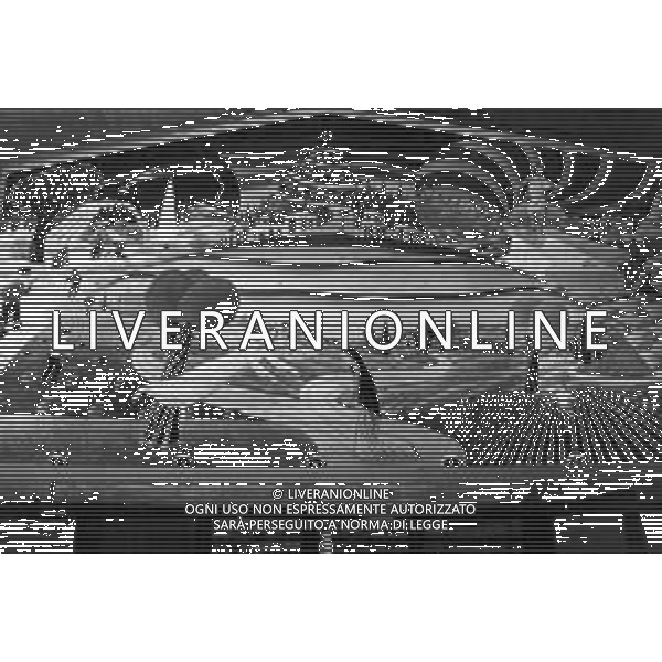 GIOVANNI UMBERTO COLOMBO, Arcivescovo di Milano e Cardinale cattolico italiano - RETROSPETTIVA Nella foto alla Chiesa dell\'annunciazione a Milano per la Messa per l\'inaugurazione del dipinto naif donato dal pittore Galli ©ARCHIVIO / AGENZIA ALDO LIVERANI SAS