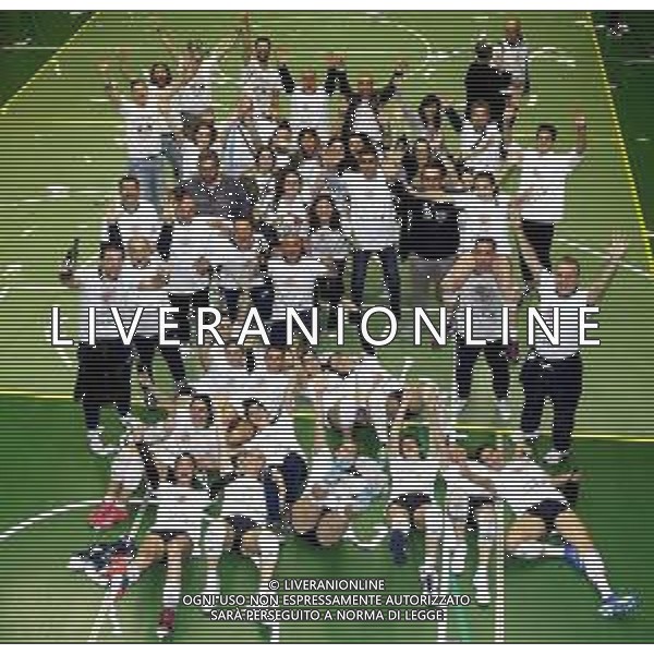 IMOLA 07 04 2019 CLAI IMOLA PROMOSSA IN SERIE B1 NELLA FOTO CLAI IMOLA SQUADRA DIRIGENTI DOPO LA PARTITA - volley femminile ©SANNA / AGENZIA ALDO LIVERANI SAS