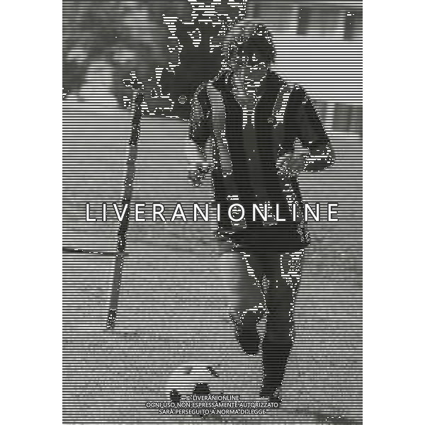 RETROSPETTIVA MARIO BERTINI CALCIATORE NELLA FOTO MARIO BERTINI CON LA MAGLIA DELL\'INTER AG ALDO LIVERANI SAS