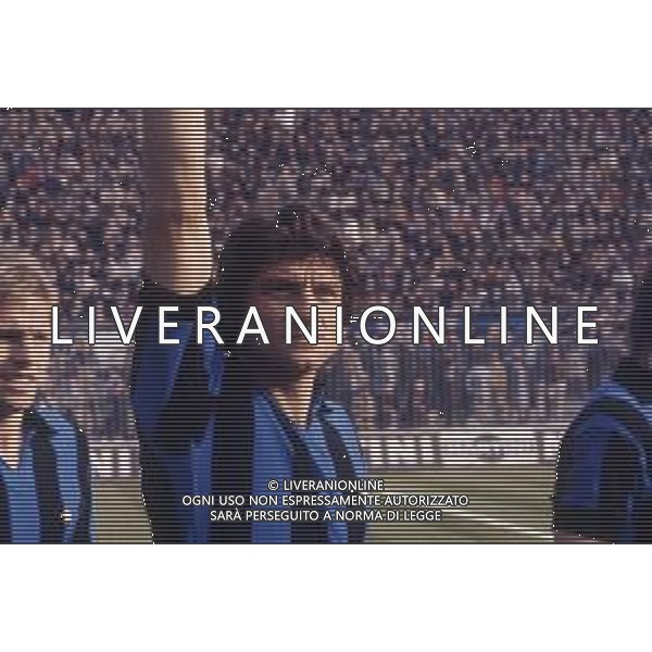 RETROSPETTIVA MARIO BERTINI CALCIATORE NELLA FOTO MARIO BERTINI CON LA MAGLIA DELL\'INTER AG ALDO LIVERANI SAS