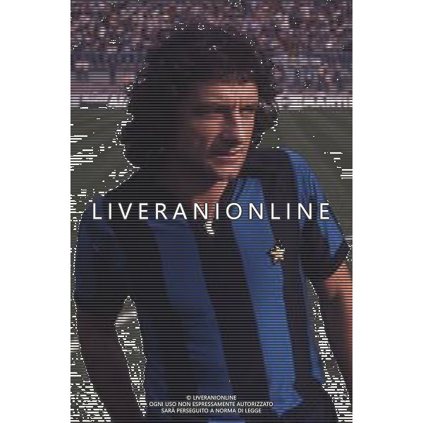 RETROSPETTIVA MARIO BERTINI CALCIATORE NELLA FOTO MARIO BERTINI CON LA MAGLIA DELL\'INTER AG ALDO LIVERANI SAS