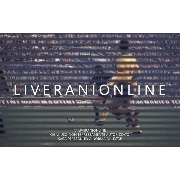 RETROSPETTIVA MARIO BERTINI CALCIATORE NELLA FOTO MARIO BERTINI CON LA MAGLIA DELL\'INTER AG ALDO LIVERANI SAS