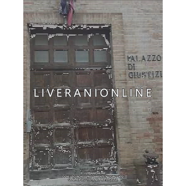 URBINO -PANORAMICHE VICOLI STRADE NELLA FOTO PALAZZO DI GIUSTIZIA AG ALDO LIVERANI SAS