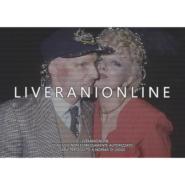 RETROSPETTIVA NIKI LAUDA PILOTA F1 E DIRIGENTE SPORTIVO NELLA FOTO NIKI LAUDA CON SANDRA MILO AG ALDO LIVERANI SAS