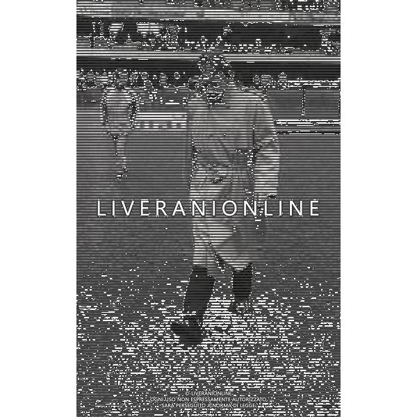 RETROSPETTIVA ALDO AGROPPI ALLENATORE CALCIO NELLA FOTO ALDO AGROPPI ALLENATORE DELL\'ASCOLI CALCIO NELL\'ANNO 1989-1990 AG ALDO LIVERANI SAS 