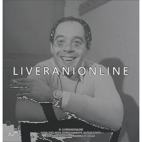 RETROSPETTIVA GIANNI BONCOMPAGNI CONDUTTORE RADIOFONICO NELLA FOTO GIANNI BONCOMPAGNI A REGGIO EMILIA NEL 1968 AG ALDO LIVERANI SAS