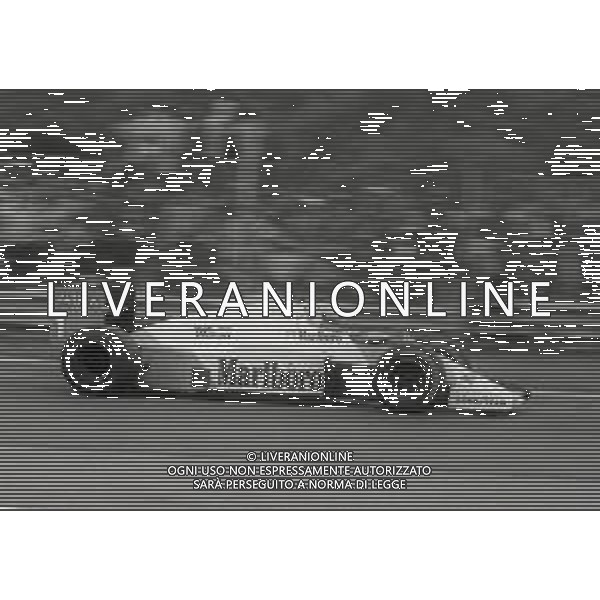 RETROSPETTIVA NIKI LAUDA PILOTA F1 NELLA FOTO NIKI LAUDA AL GP DI IMOLA NEL 1985 AG ALDO LIVERANI SAS