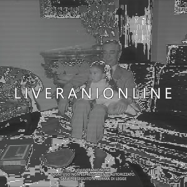 RETROSPETTIVA ANGELO MORATTI PETROLIERE E PRESIIDENTE DELL\'INTER NELLA FOTO ANGELO MORATTI CON IL NIPOTINO AG ALDO LIVERANI SAS