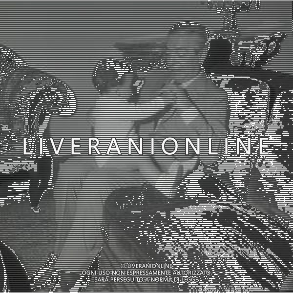 RETROSPETTIVA ANGELO MORATTI PETROLIERE E PRESIIDENTE DELL\'INTER NELLA FOTO ANGELO MORATTI CON IL NIPOTINO AG ALDO LIVERANI SAS