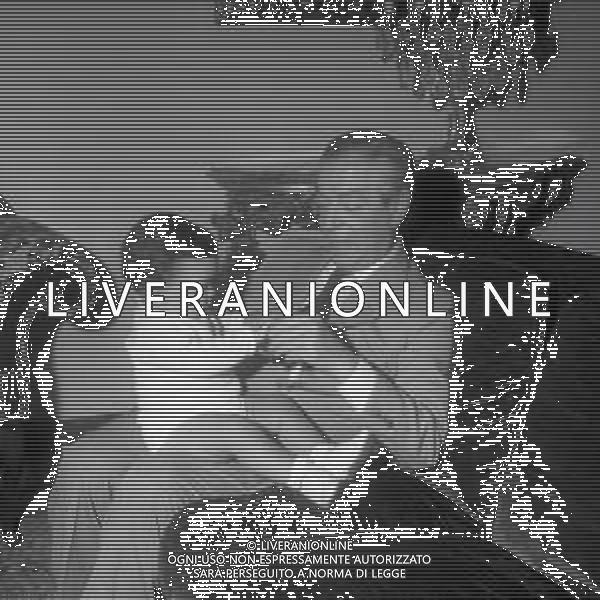 RETROSPETTIVA ANGELO MORATTI PETROLIERE E PRESIIDENTE DELL\'INTER NELLA FOTO ANGELO MORATTI CON IL NIPOTINO AG ALDO LIVERANI SAS