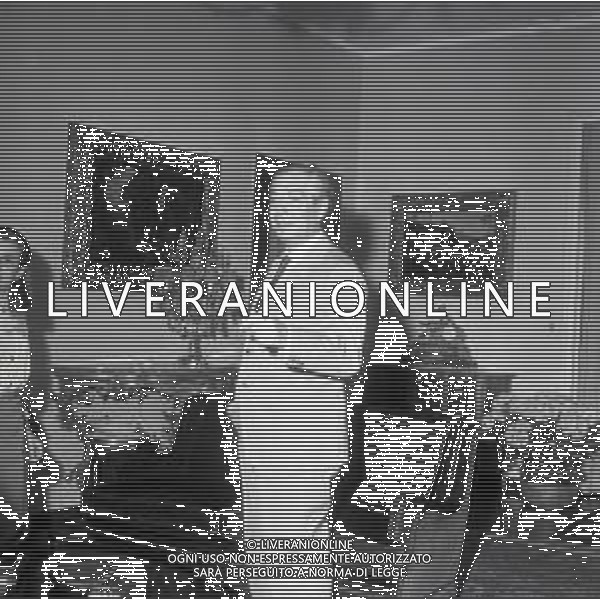 RETROSPETTIVA ANGELO MORATTI PETROLIERE E PRESIIDENTE DELL\'INTER NELLA FOTO ANGELO MORATTI CON IL NIPOTINO AG ALDO LIVERANI SAS