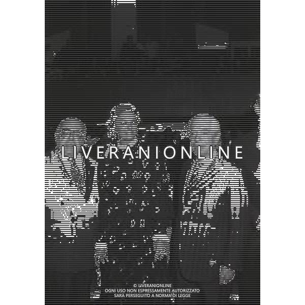 RETROSPETTIVA ANGELO MORATTI PETROLIERE E PRESIIDENTE DELL\'INTER NELLA FOTO ANGELO MORATTI PRESIDENTE INTER CON ANDREA RIZZOLI PRESIDENTE MILAN AL PREMIO TORRETTA NEL 1974 AG ALDO LIVERANI SAS 