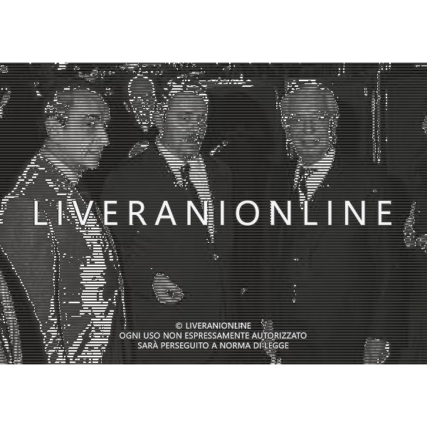 1981 MILANO PREMIO CHI HA FATTO GRANDE MILANO NELLA FOTO GIUSEPPE PRISCO CON GIANNI BRERA E ANGELO MORATTI AG ALDO LIVERANI SAS