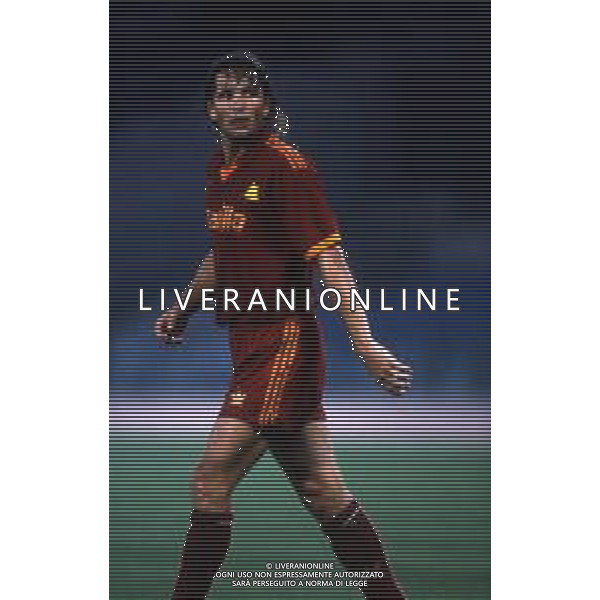 RETROSPETTIVA SINISA MIHAJLOVIC CALCIATORE NELLA FOTO SINISA MIHAJLOVIC CON LA MAGLIA DELLA ROMA CALCIO AG ALDO LIVERANI SAS