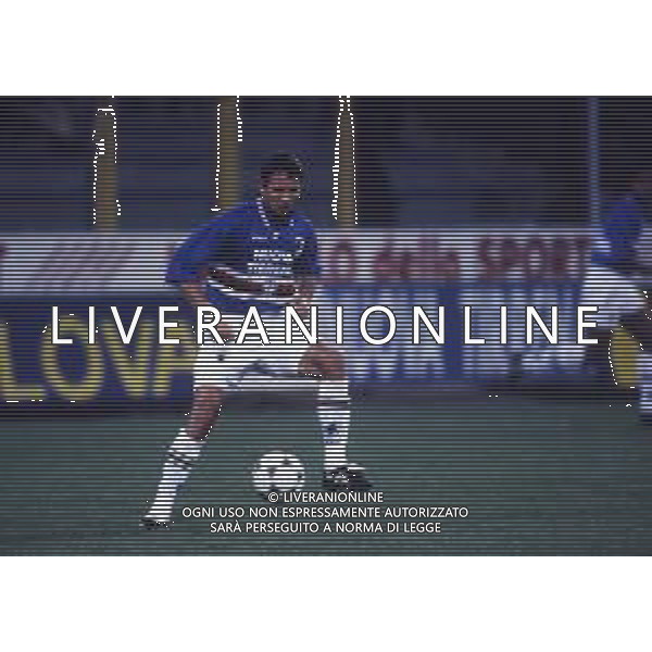 RETROSPETTIVA SINISA MIHAJLOVIC CALCIATORE NELLA FOTO SINISA MIHAJLOVIC CON LA MAGLIA DELLA SAMPDORIA CALCIO AG ALDO LIVERANI SAS