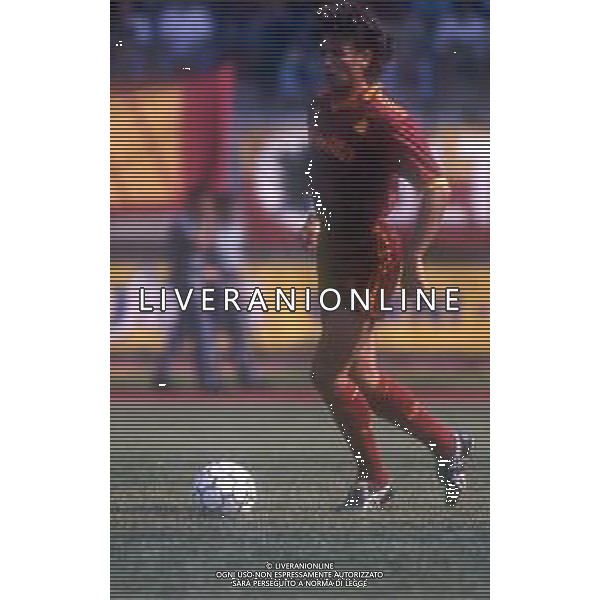 RETROSPETTIVA SINISA MIHAJLOVIC CALCIATORE NELLA FOTO SINISA MIHAJLOVIC CON LA MAGLIA DELLA ROMA CALCIO AG ALDO LIVERANI SAS