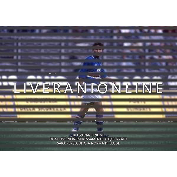 RETROSPETTIVA SINISA MIHAJLOVIC CALCIATORE NELLA FOTO SINISA MIHAJLOVIC CON LA MAGLIA DELLA SAMPDORIA CALCIO AG ALDO LIVERANI SAS