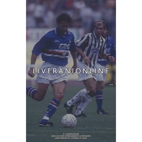 RETROSPETTIVA SINISA MIHAJLOVIC CALCIATORE NELLA FOTO SINISA MIHAJLOVIC CON LA MAGLIA DELLA SAMPDORIA CALCIO AG ALDO LIVERANI SAS