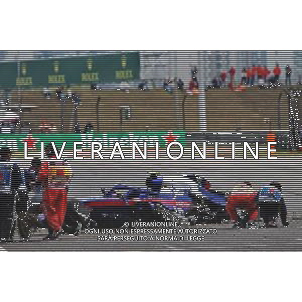 Alexander Albon (THA) Scuderia Toro Rosso STR14 crashed in the third practice session. 13.04.2019. Formula 1 World Championship, Rd 3, Chinese Grand Prix, Shanghai, China, Qualifying Day. AG ALDO LIVERANI SAS-ONLY ITALY
