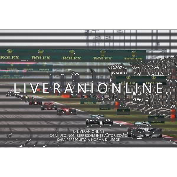 Lewis Hamilton (GBR) Mercedes AMG F1 W10 leads the race. 14.04.2019. Formula 1 World Championship, Rd 3, Chinese Grand Prix, Shanghai, China, Race Day. AG ALDO LIVERANI SAS-ONLY ITALY