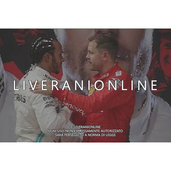 Lewis Hamilton (GBR) Mercedes AMG F1 W10 and Sebastian Vettel (GER) Ferrari SF90. 14.04.2019. Formula 1 World Championship, Rd 3, Chinese Grand Prix, Shanghai, China, Race Day. AG ALDO LIVERANI SAS-ONLY ITALY