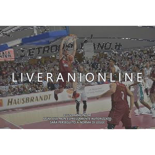 Canestro di Vidmar durante la partita Basket SerieA LBA Umana Reyer Venezia Vs Acqua S. Bernardo Cantu\' 14 aprile 2019 ©Alessio Marini / AGENZIA ALDO LIVERANI SAS