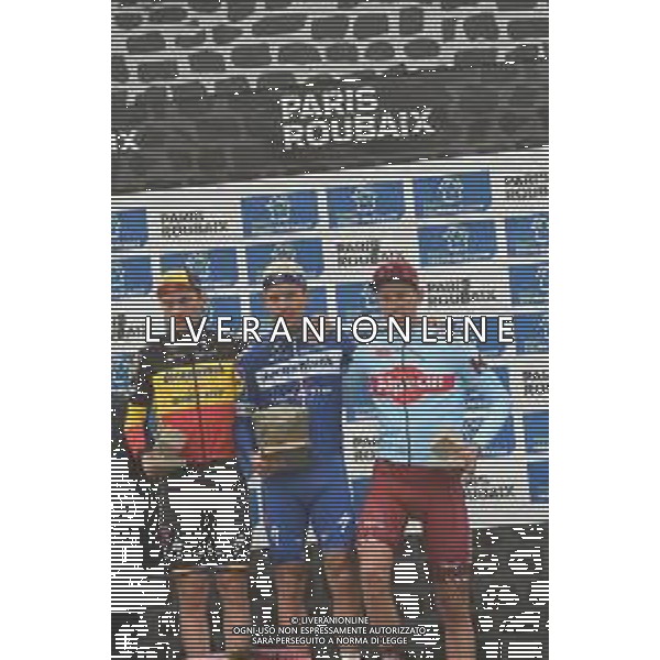 14-04-2019 Paris - Roubaix; Allenamento 2 Paris - Roubaix 2019; 2019, Deceunick - Quickstep; 2019, Katusha - Alpecin; Gilbert, Philippe; Lampaert, Yves; Politt, Nils; Roubaix; ©SIROTTI / AGENZIA ALDO LIVERANI SAS