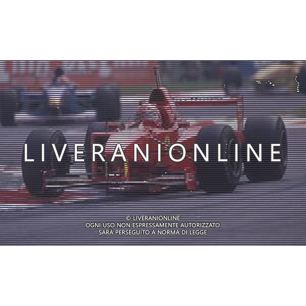 RETROSPETTIVA EDDIE IRVINE PILOTA F1 NELLA FOTO EDDIE IRVINE NEL 1997 CON LA FERRARI F 310 B AG ALDO LIVERANI SAS 
