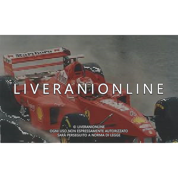 RETROSPETTIVA EDDIE IRVINE PILOTA F1 NELLA FOTO EDDIE IRVINE NEL 1998 CON LA FERRARI F 300 AG ALDO LIVERANI SAS
