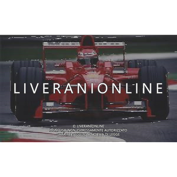 RETROSPETTIVA EDDIE IRVINE PILOTA F1 NELLA FOTO EDDIE IRVINE NEL 1998 CON LA FERRARI F 300 AG ALDO LIVERANI SAS