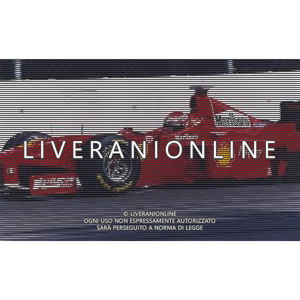 RETROSPETTIVA EDDIE IRVINE PILOTA F1 NELLA FOTO EDDIE IRVINE NEL 1998 CON LA FERRARI F 300 AG ALDO LIVERANI SAS