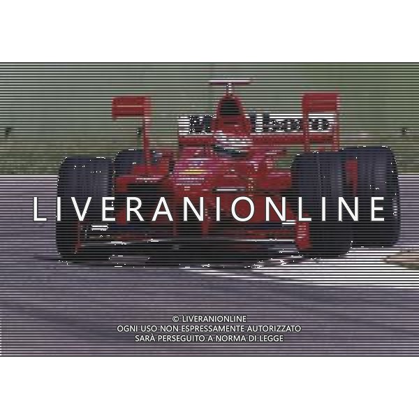 RETROSPETTIVA EDDIE IRVINE PILOTA F1 NELLA FOTO EDDIE IRVINE NEL 1998 CON LA FERRARI F 300 AG ALDO LIVERANI SAS
