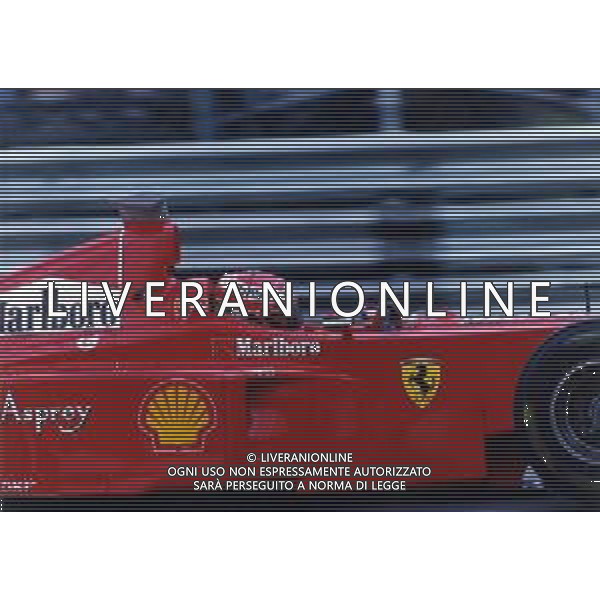 RETROSPETTIVA EDDIE IRVINE PILOTA F1 NELLA FOTO EDDIE IRVINE NEL 1998 CON LA FERRARI F 300 AG ALDO LIVERANI SAS