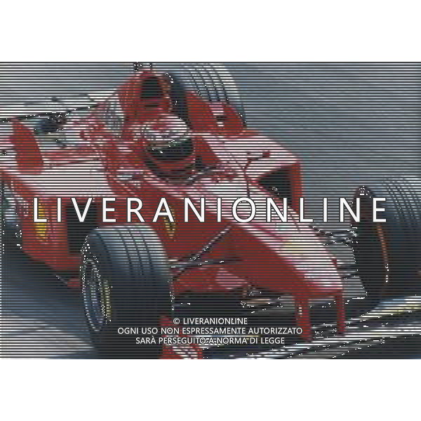 RETROSPETTIVA EDDIE IRVINE PILOTA F1 NELLA FOTO EDDIE IRVINE NEL 1998 CON LA FERRARI F 300 AG ALDO LIVERANI SAS