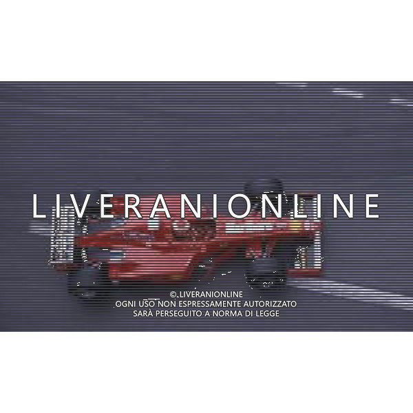 RETROSPETTIVA EDDIE IRVINE PILOTA F1 NELLA FOTO EDDIE IRVINE NEL 1998 CON LA FERRARI F 300 AG ALDO LIVERANI SAS